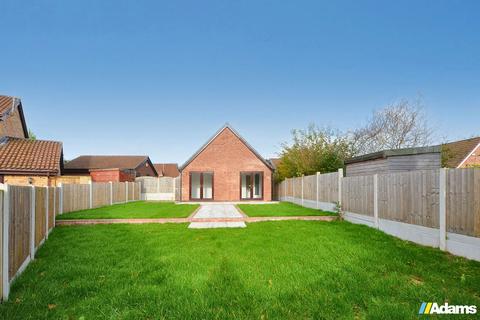 3 bedroom detached bungalow for sale, Warren Croft, Norton