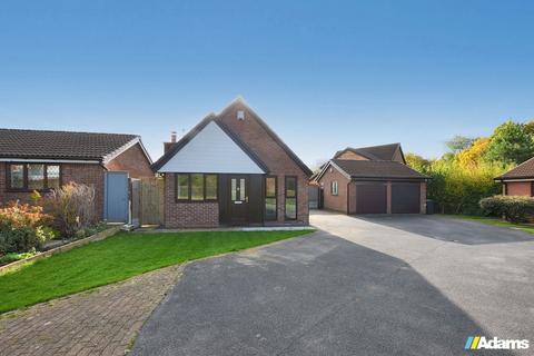 3 bedroom detached bungalow for sale, Warren Croft, Norton