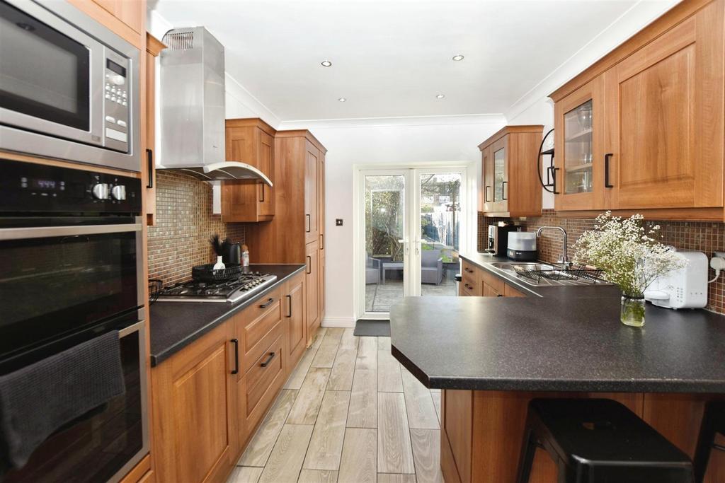 Reldene Drive, Hull 3 bed terraced house for sale £170,000