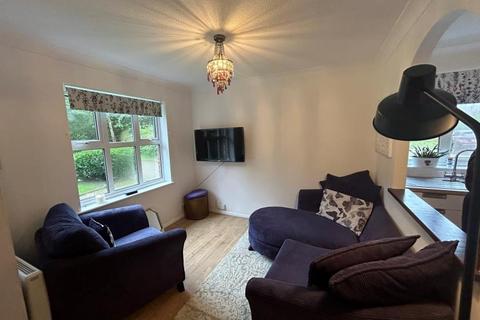 1 bedroom terraced house to rent, Ockley Court, Guildford GU4