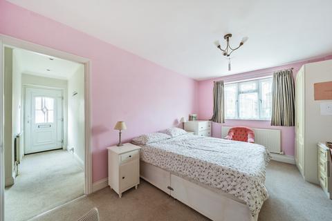 69 Brightside Avenue, Staines-upon-thames, TW18 1NF