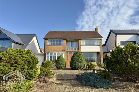 3 bedroom detached house for sale, Inner Promenade, Lytham St Annes, FY8 1DW