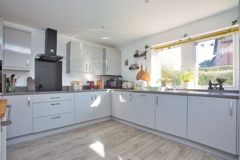 4 bedroom terraced house for sale, Mayers Road, Walmer, CT14