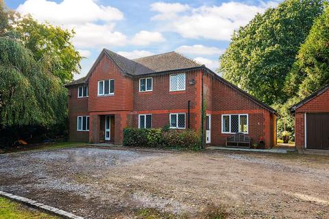 5 bedroom detached house for sale, SUBSTANTIAL FAMILY HOME WITH GENEROUS GARDEN