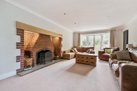 5 bedroom detached house for sale, SUBSTANTIAL FAMILY HOME WITH GENEROUS GARDEN