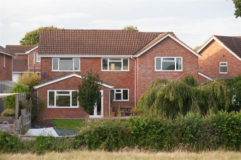 4 bedroom detached house for sale, Shore Place, Trowbridge