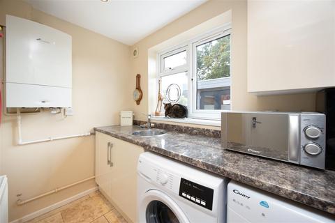 7 Shore Place, Trowbridge, BA14 9TB