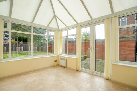 2 bedroom semi-detached house for sale, Highmoor Close, York