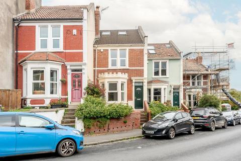 4 bedroom terraced house to rent, Cotswold Road, Bristol BS3