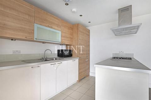 2 bedroom apartment for sale, High Road, Woodford Green