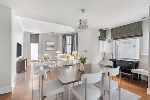 3 bedroom apartment for sale, Elvaston Place, South Kensington SW7