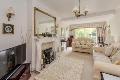 3 bedroom semi-detached house for sale, 77 Woodland Road, Finchfield, Wolverhampton, WV3 8AP