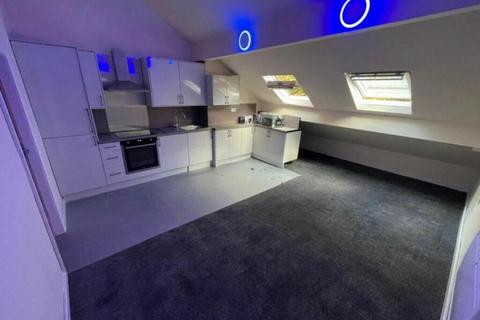 6 bedroom house to rent, Regent Park Terrace, Leeds LS6