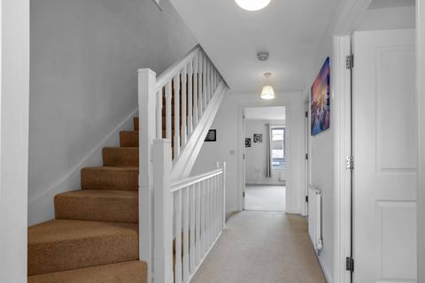 4 bedroom semi-detached house to rent, MH Kensal Green Dr 31