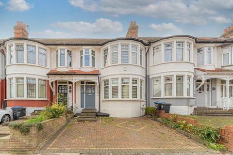 3 bedroom terraced house to rent, Tottenhall Road, Palmers Green, N13