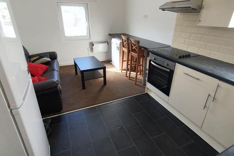 3 BED FLAT for Rent - Flat 2, 97A Woodville Road, Cathays, Cardiff. CF24 4DY