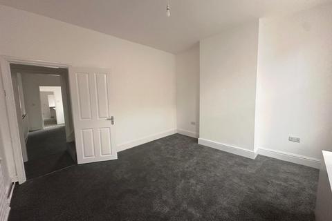 3 bedroom house to rent, Findon Street, Kidderminster, DY10