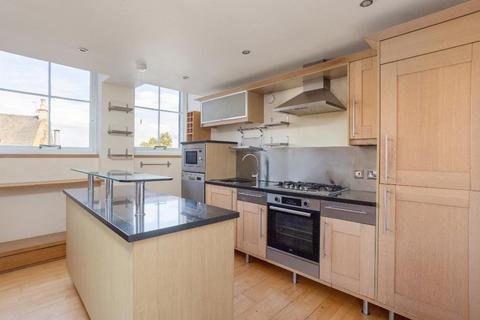 2 bedroom flat to rent, Lochend Road, Lochend, Edinburgh, EH6