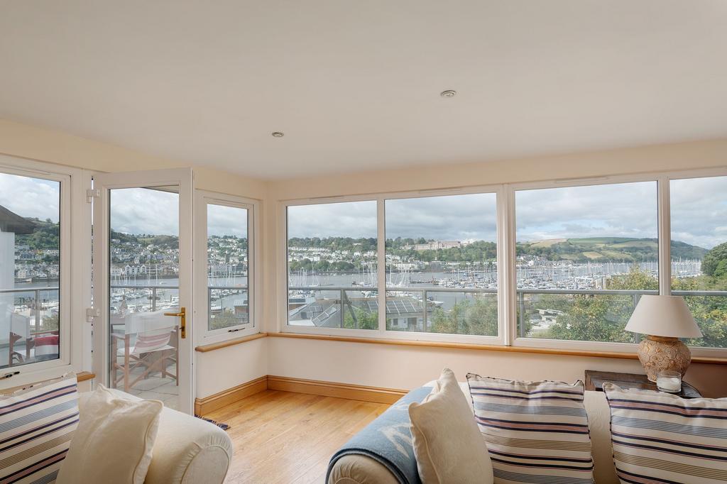 2 Elm Cottages, Brixham Road, Kingswear, Living...