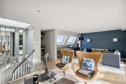 2 bedroom terraced house for sale, Princes Gate Mews, Knightsbridge, London, SW7