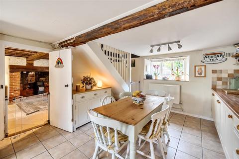 3 bedroom cottage for sale, Salisbury SP4