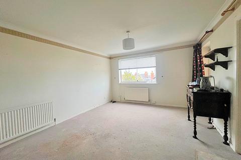 2 bedroom flat for sale, Craneswater Park, Hampshire PO4