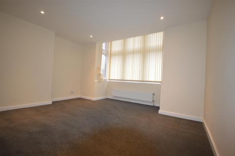 1 bedroom flat to rent, Narborough Road, Leicester, LE3