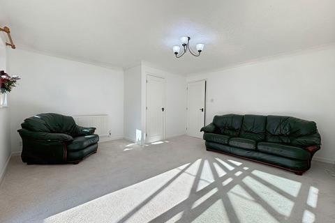 22 Lantern Close, Berkeley, GL13 9DE