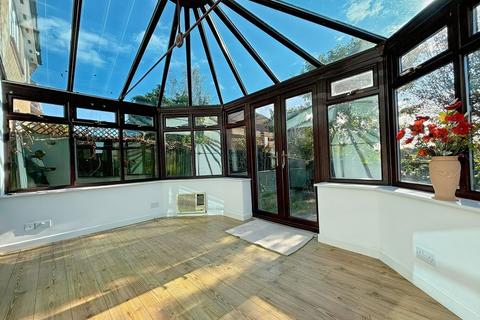 22 Lantern Close, Berkeley, GL13 9DE
