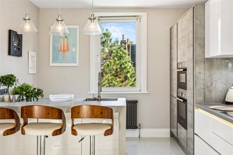 44 Brouncker Road, London, W3 8AQ