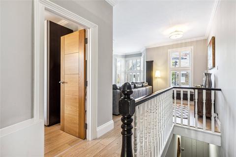44 Brouncker Road, London, W3 8AQ