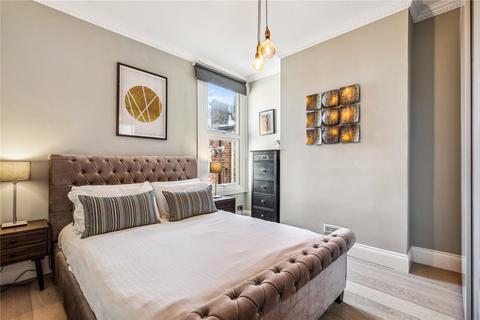 44 Brouncker Road, London, W3 8AQ