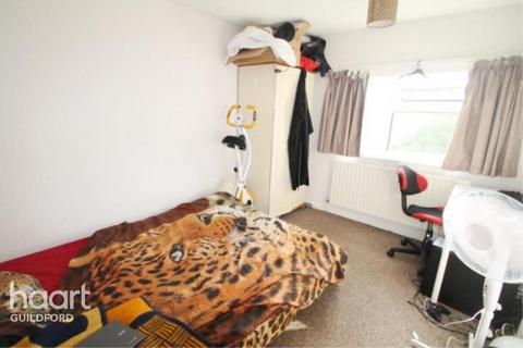 1 bedroom in a house share to rent, Cabell Road, Guildford