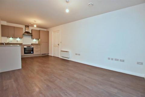 2 bedroom flat for sale, Gemini Park, Manor Way, Borehamwood