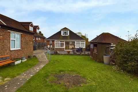 2 bedroom detached bungalow for sale, New Drive, High Wycombe