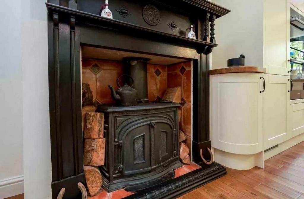 Fireplace.jpg