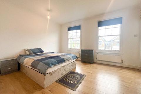 2 bedroom flat for sale, Lewisham SE13