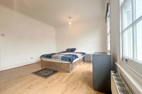 2 bedroom flat for sale, Lewisham SE13