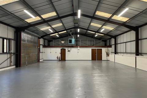 Warehouse to rent, Buckingham MK18