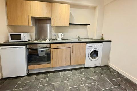 2 bedroom flat to rent, Wilbraham Road, Manchester, Greater Manchester, M14