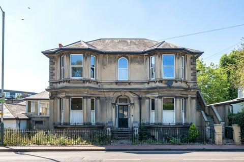 3 bedroom flat to rent, Lansdowne Road, Tunbridge Wells