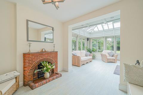 13 Brueton Avenue, Solihull, B91 3EN