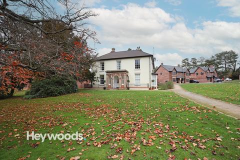 2 bedroom flat for sale, The Elms, Keele, Newcastle, Staffordshire