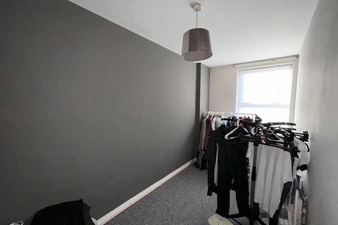 2 bedroom ground floor flat for sale, Capstan Court, Gateshead, Tyne and Wear, NE9 7JZ