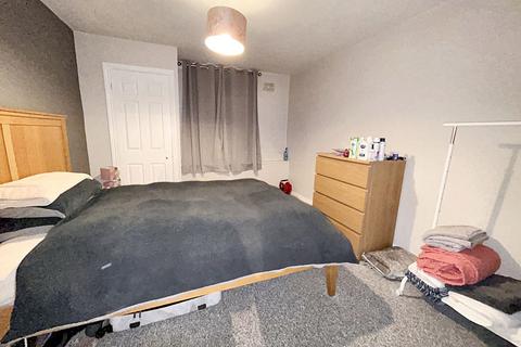 2 bedroom ground floor flat for sale, Capstan Court, Gateshead, Tyne and Wear, NE9 7JZ