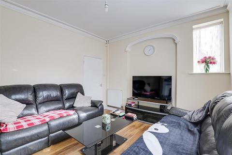 3 bedroom semi-detached house for sale, East Grove, New Basford NG7