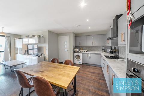 2 bedroom flat for sale, WATERLOO APARTMENTS, WATERLOO STREET, LEEDS, LS10