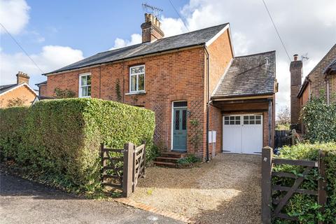 4 bedroom semi-detached house for sale, Hamlash Lane, Frensham, Farnham, Surrey, GU10