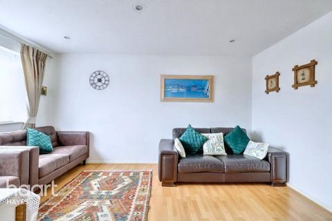 1 bedroom flat for sale, Dehavilland Close, NORTHOLT