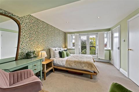 74 Manor Road, Richmond, TW9 1YB